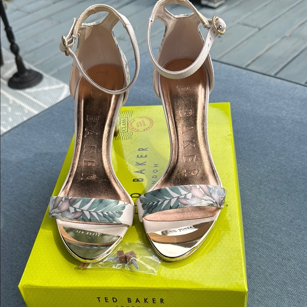 Ted Baker Women's White and Gold Sandals
